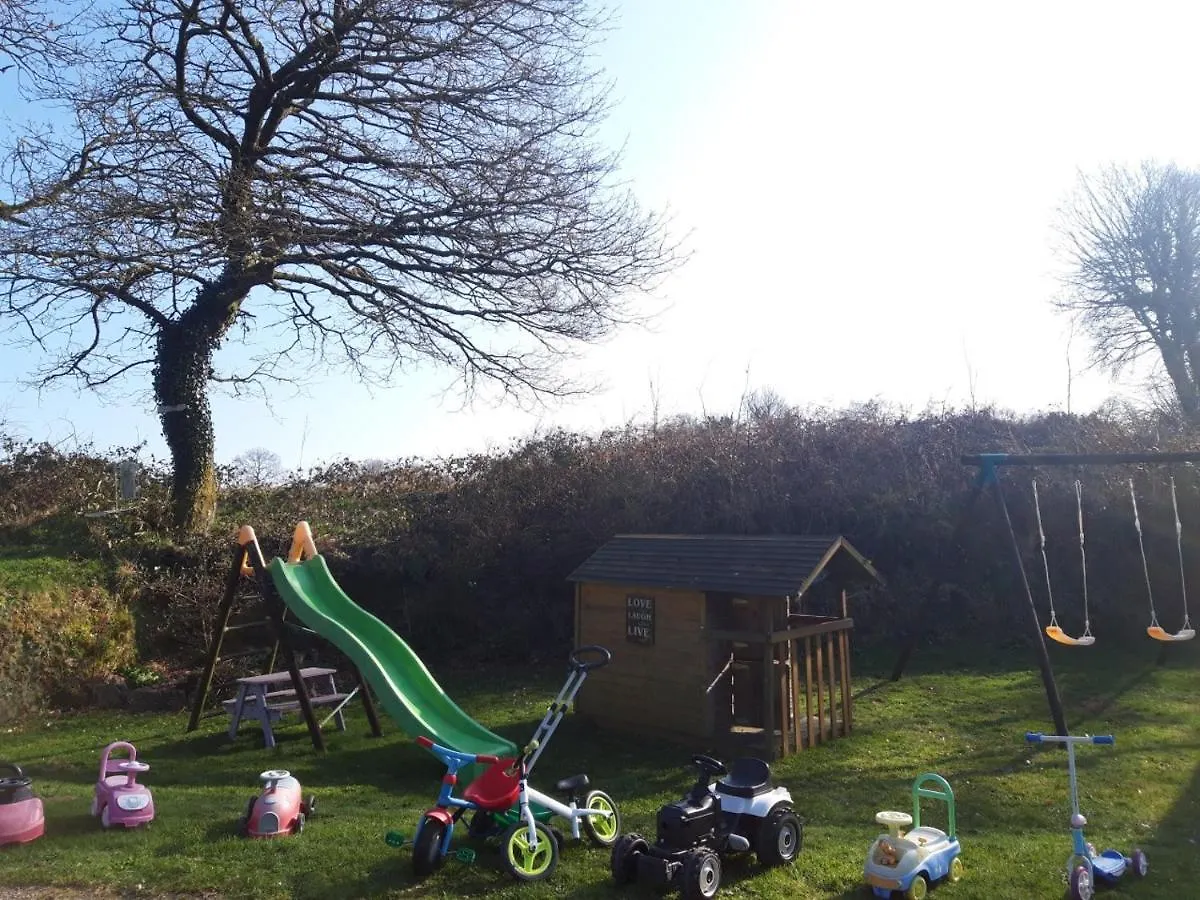 Holiday home Willow Langoelan