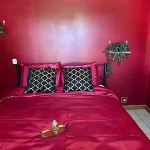 Couette-café Chez Marinette, Langoelan